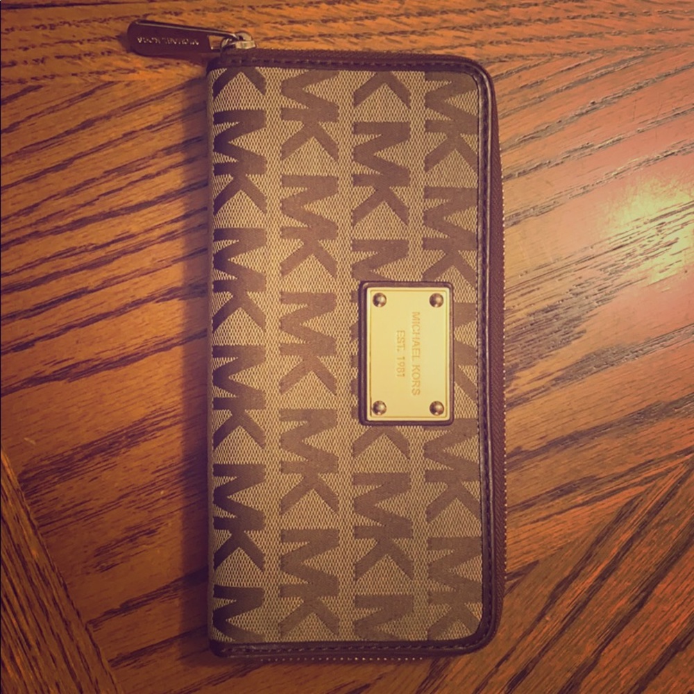Michael Kors Tan MK wallet